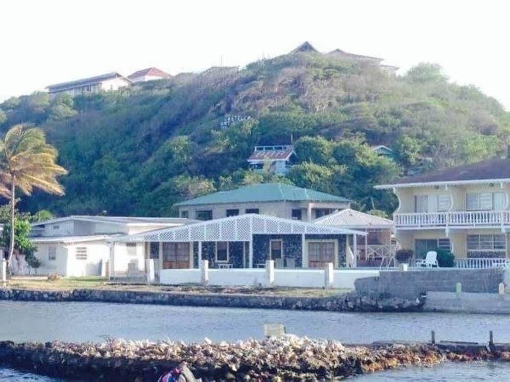 Kings Landing Hotel Clifton Bagian luar foto