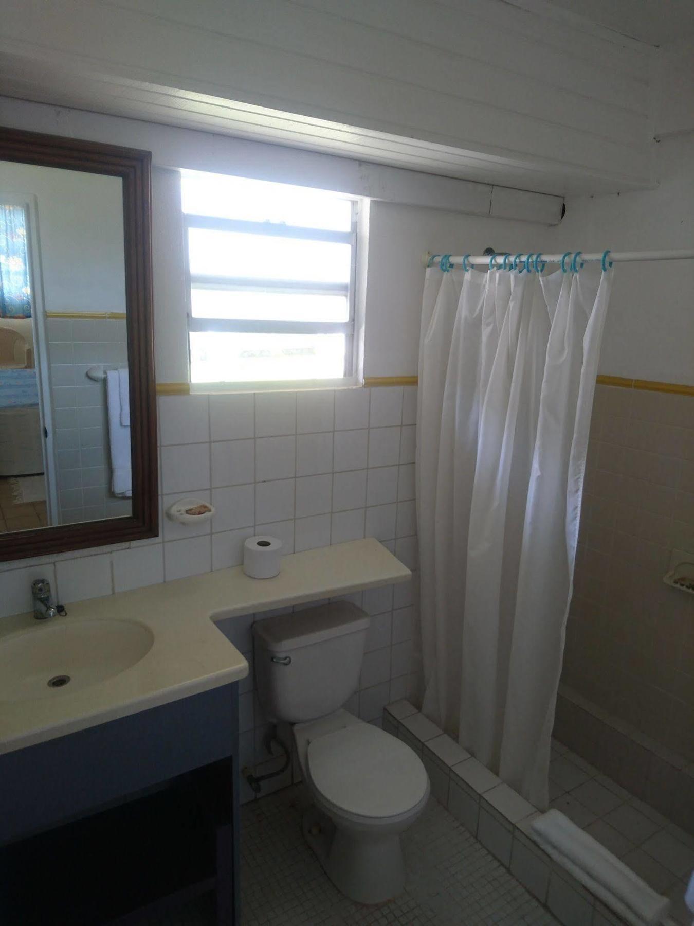 Kings Landing Hotel Clifton Bagian luar foto