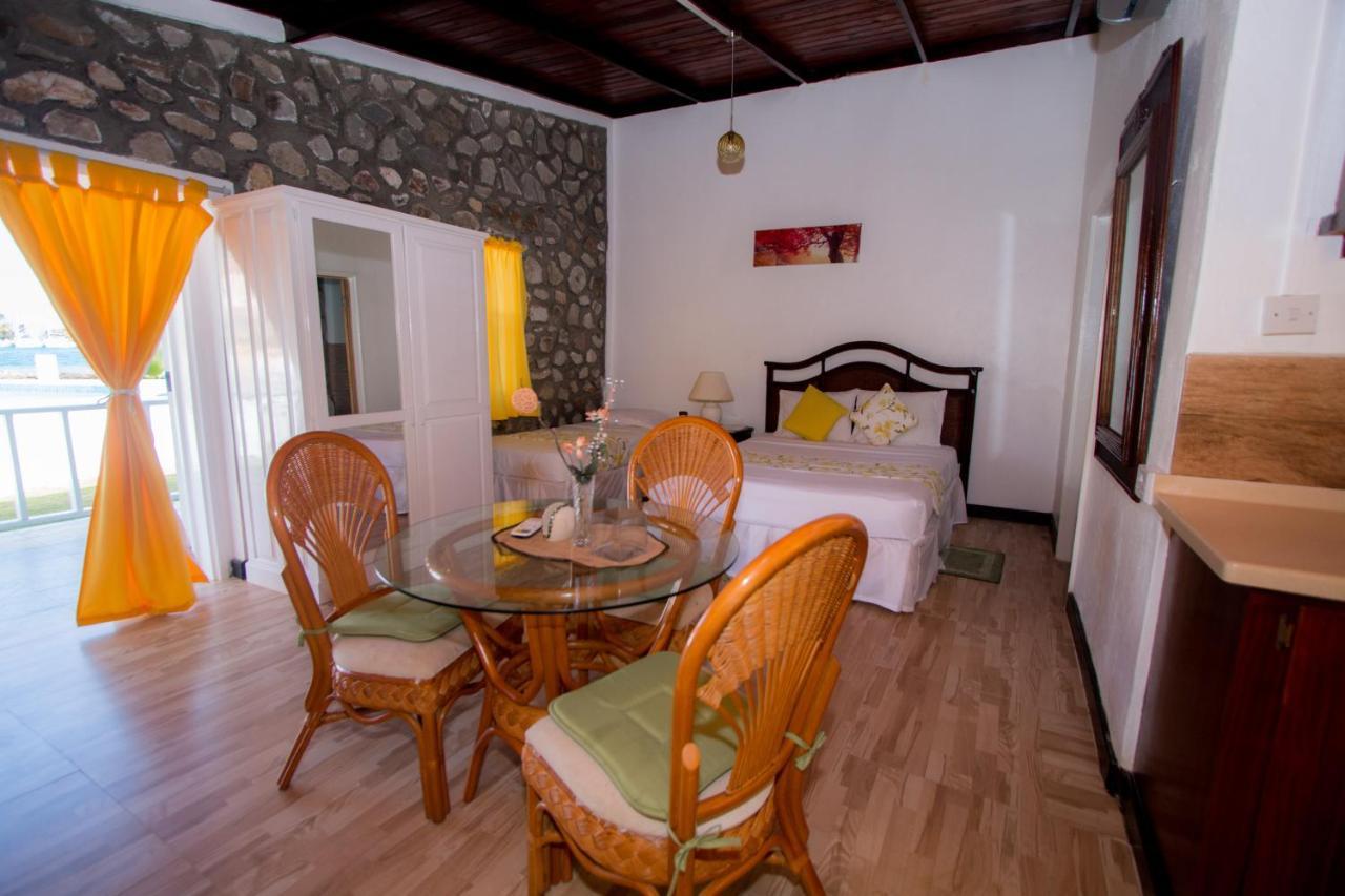 Kings Landing Hotel Clifton Bagian luar foto