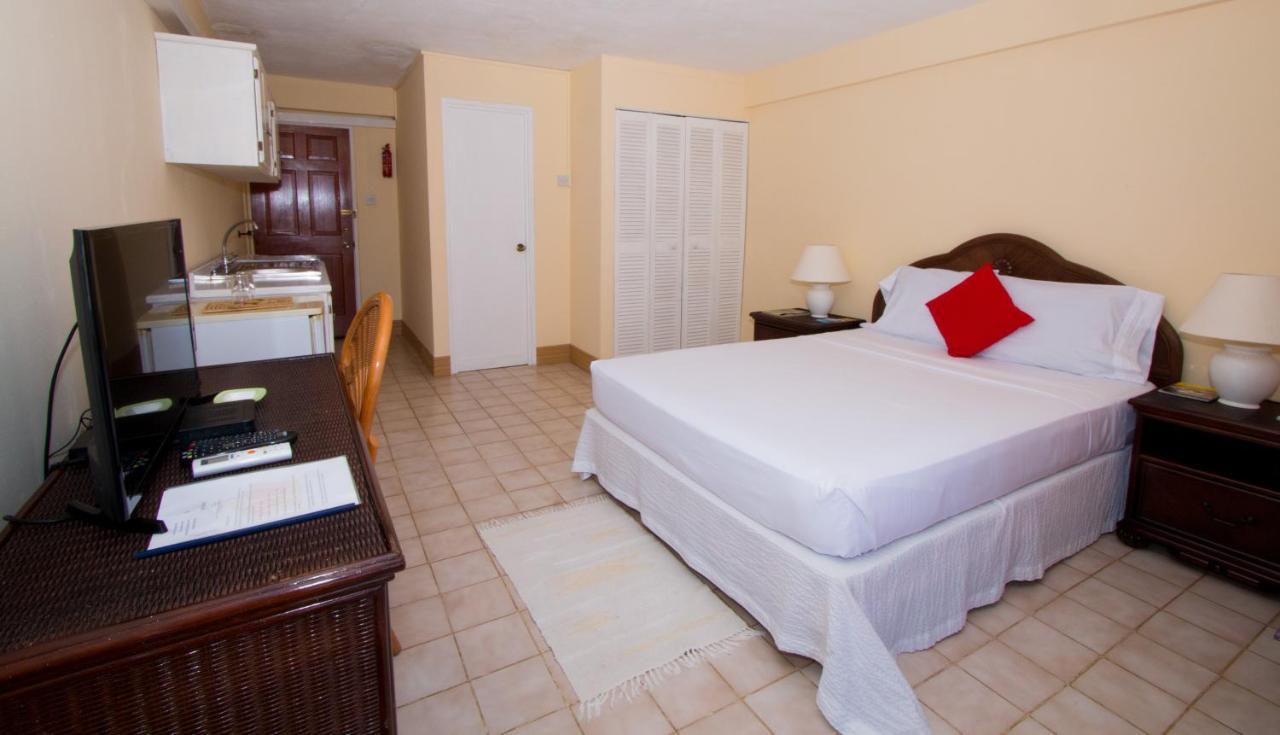 Kings Landing Hotel Clifton Bagian luar foto