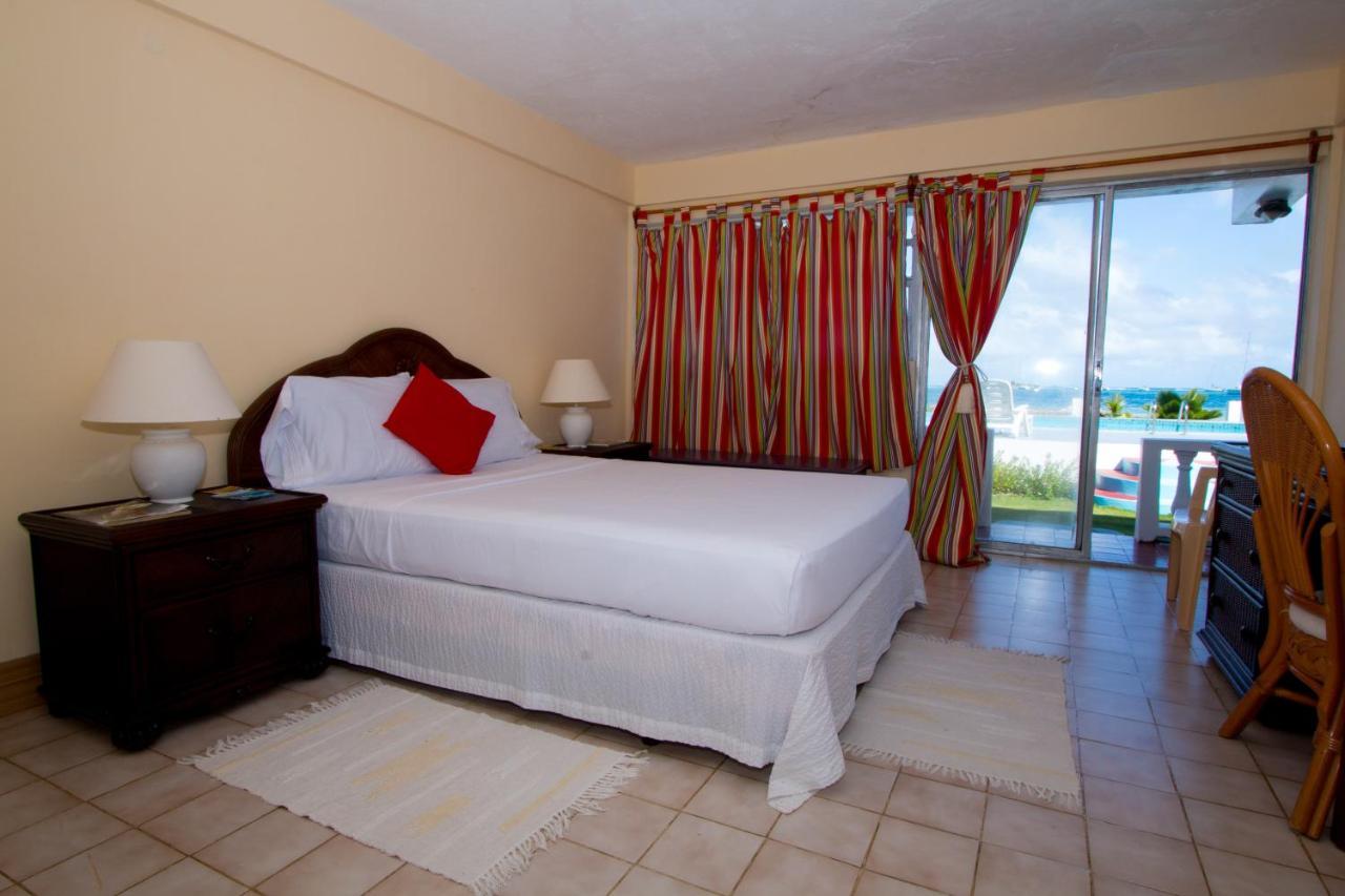 Kings Landing Hotel Clifton Bagian luar foto