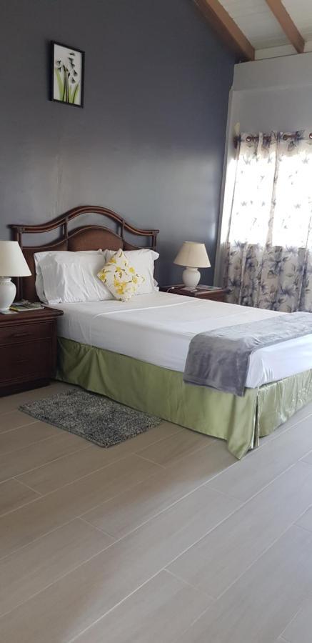 Kings Landing Hotel Clifton Bagian luar foto