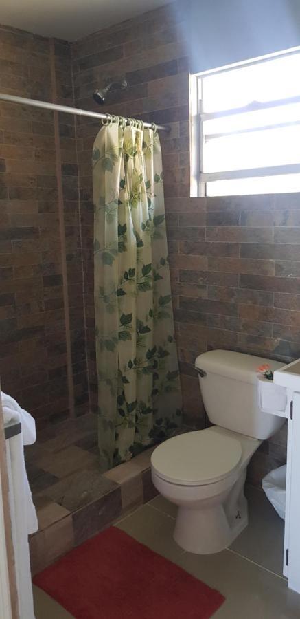 Kings Landing Hotel Clifton Bagian luar foto
